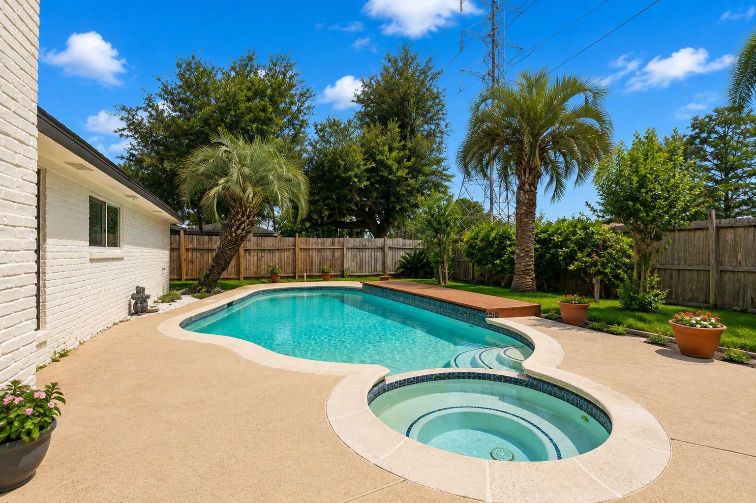 2326 Ashmont Drive