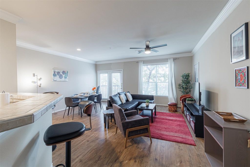 Photo of 2400 Mccue Road #308, Houston, TX 77056 (MLS # 19449794)