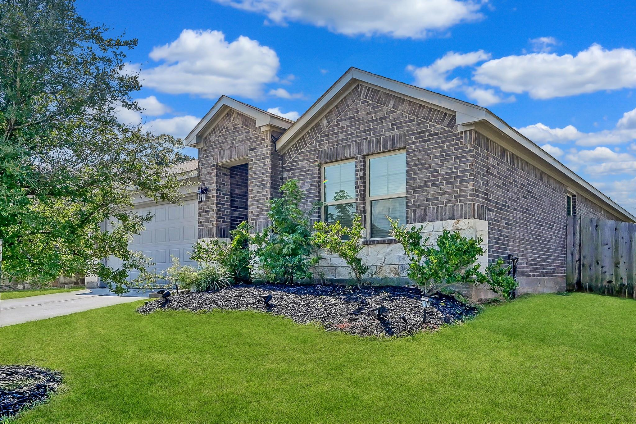 15015 Monserrat Court