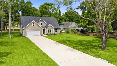 Homes For Sale - 26713 North Dogwood Lane<br/> Magnolia, TX 77355