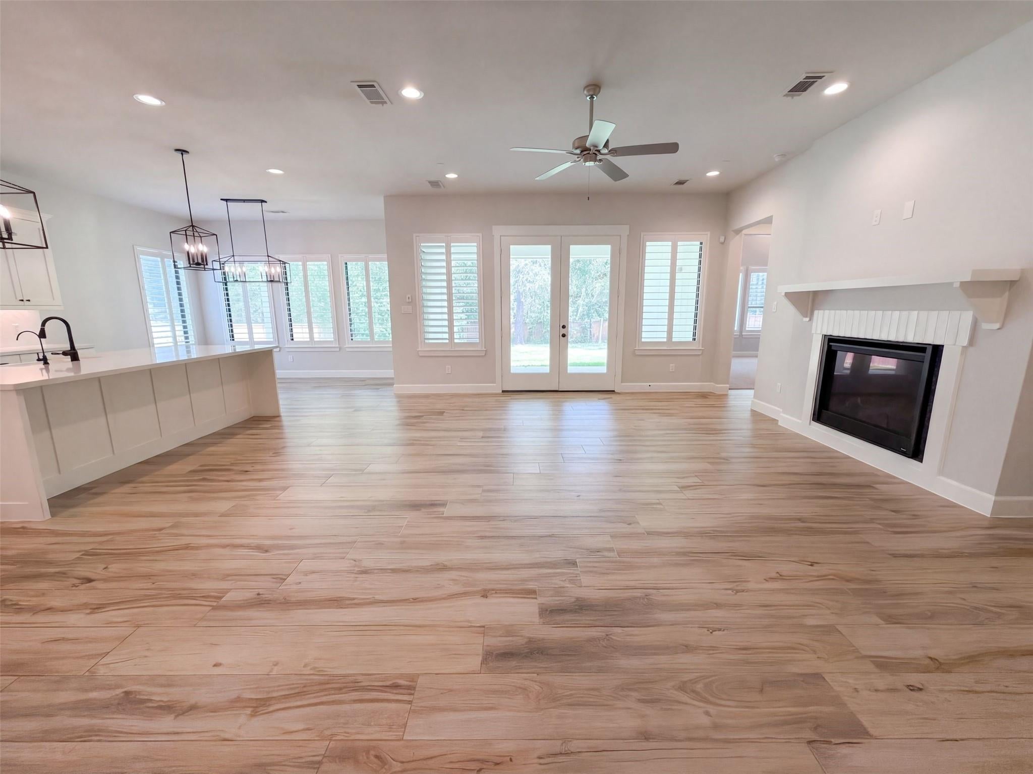 21211 Hidden Bend Loop