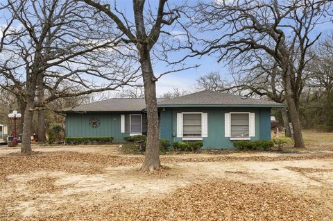 Homes For Sale - 4145 County Road 3321<br/> Greenville, TX 75402