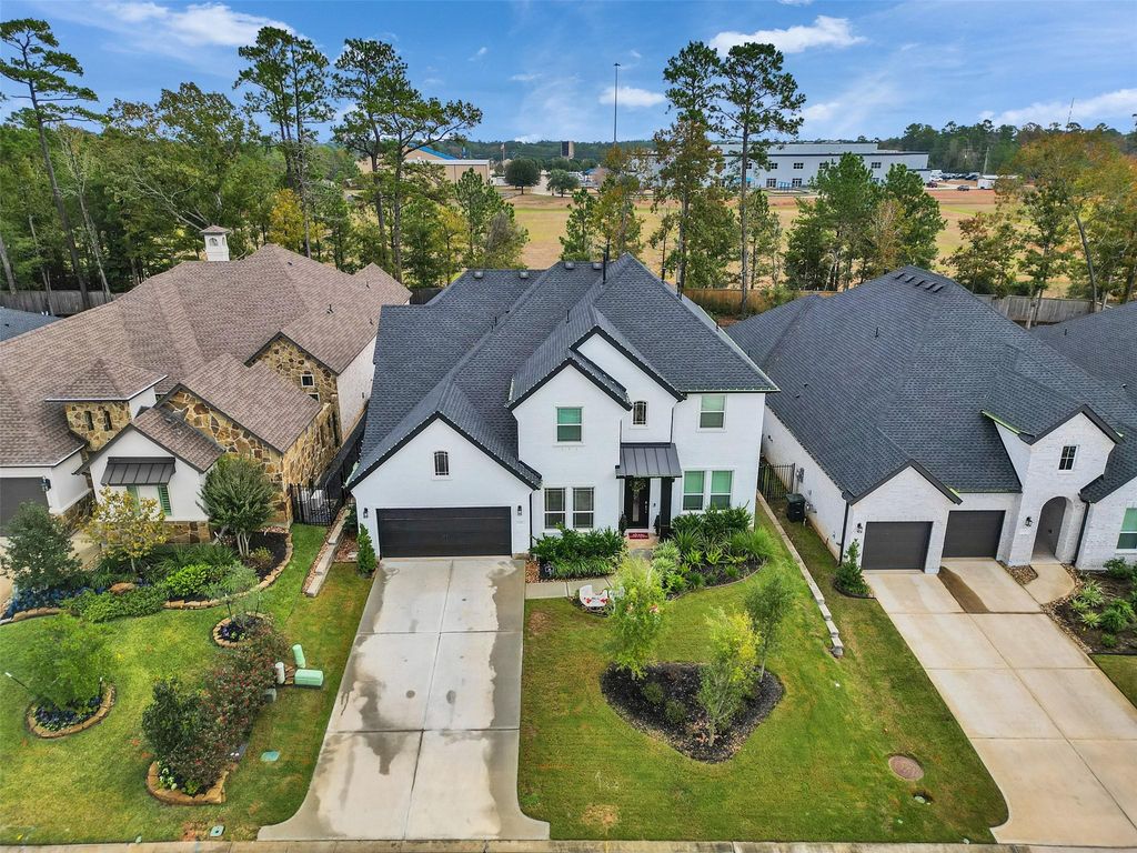 Photo of 1715 Divino Pass Pass, Conroe, TX 77304 (MLS # 32975528)
