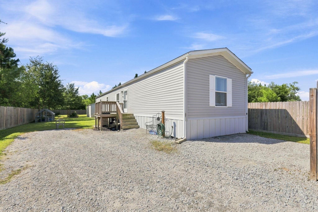 Photo of 528 Road 5818, Cleveland, TX 77327 (MLS # 24730677)