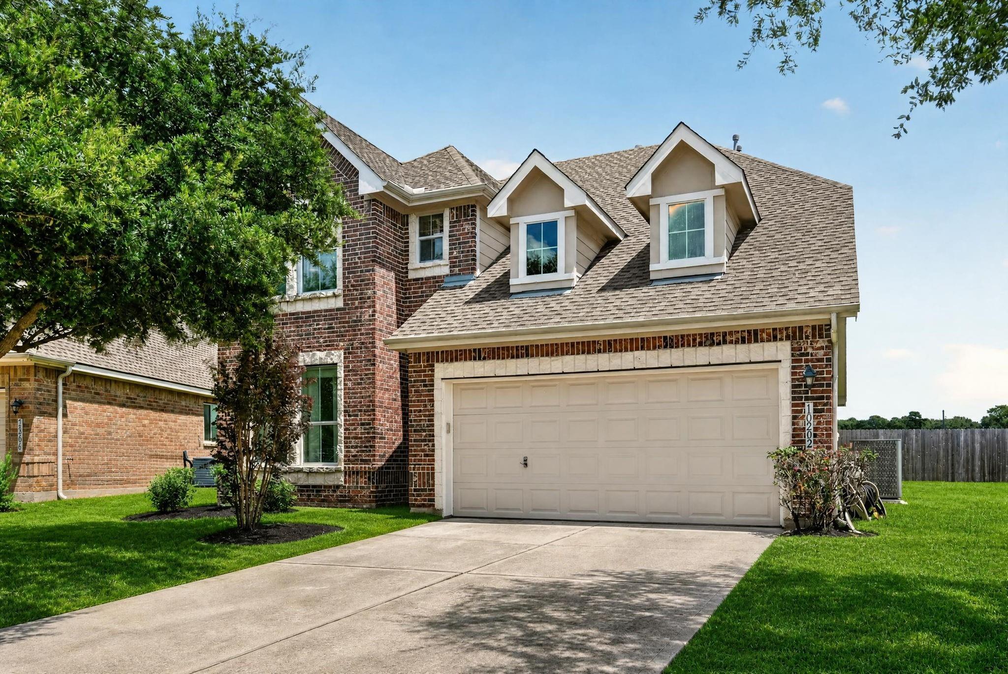 10202 Larkmist Lane