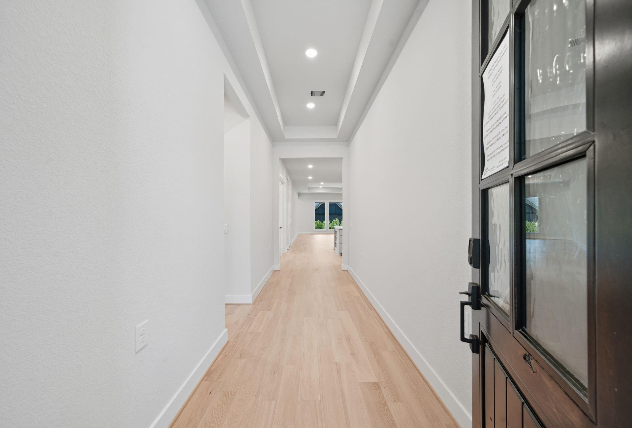 10041 Larkin Cove