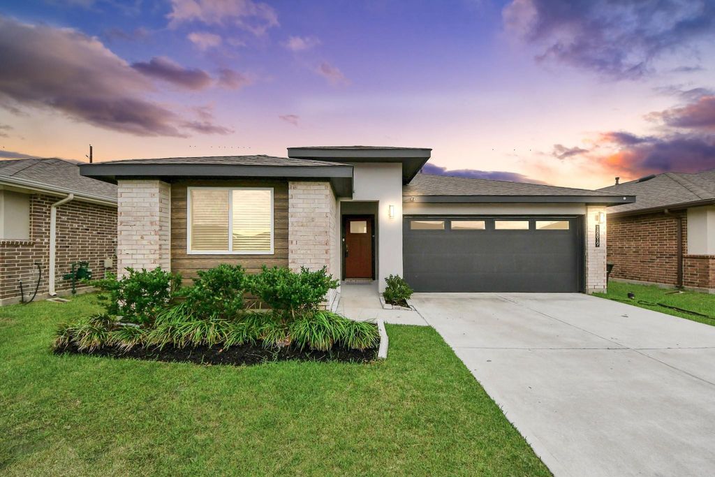 Photo of 18819 Allendale Forest Dr Dr, Richmond, TX 77407 (MLS # 9430573)