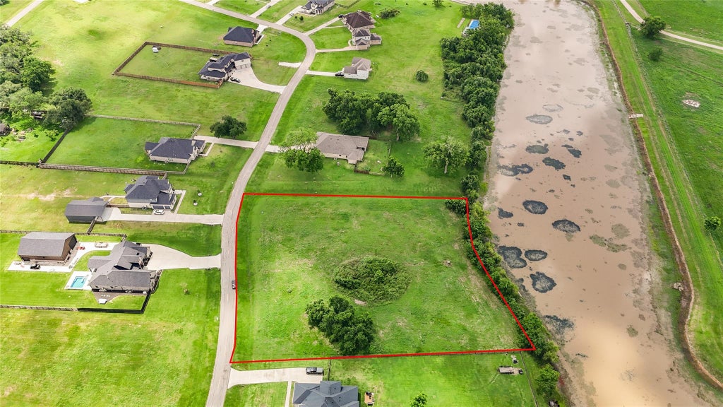 Photo of 950 Lakeland Circle, Rosharon, TX 77583 (MLS # 48748932)