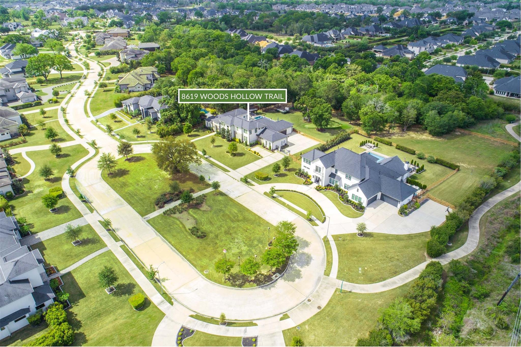 8619 Woods Hollow Trail