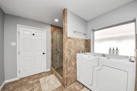 Tiny photo for 12711 Laurel Bank Way, Houston, TX 77014 (MLS # 98984964)