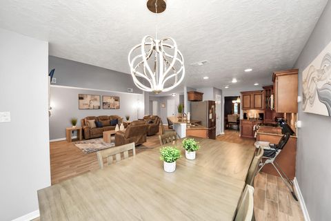 Tiny photo for 12711 Laurel Bank Way, Houston, TX 77014 (MLS # 98984964)