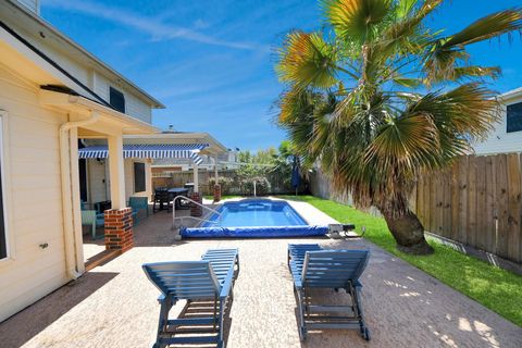 Tiny photo for 12711 Laurel Bank Way, Houston, TX 77014 (MLS # 98984964)