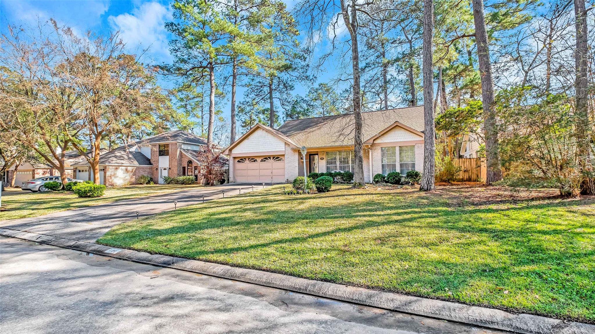 171 E Pathfinders Circle