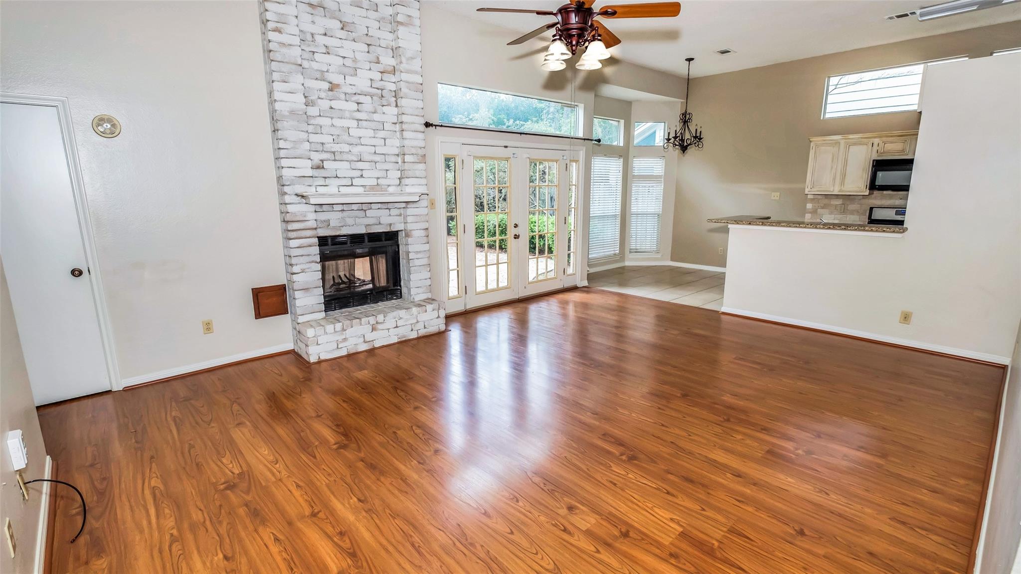 171 E Pathfinders Circle