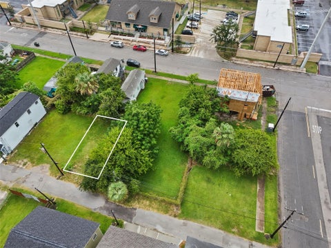Vacant Land For Sale - 3911 Winnie Rear Street<br/> Galveston, TX 77550