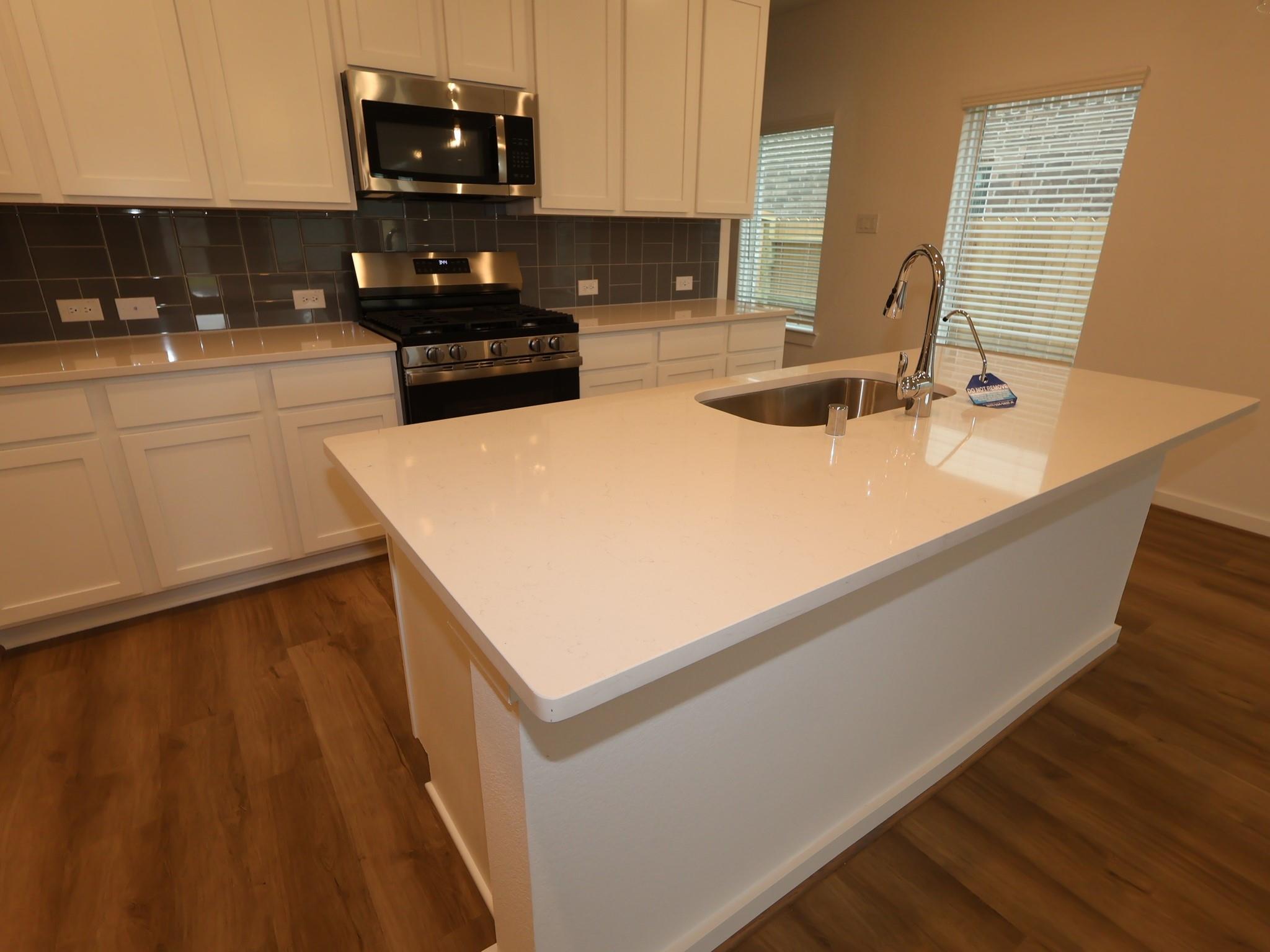 8222 Blue Shell Lane