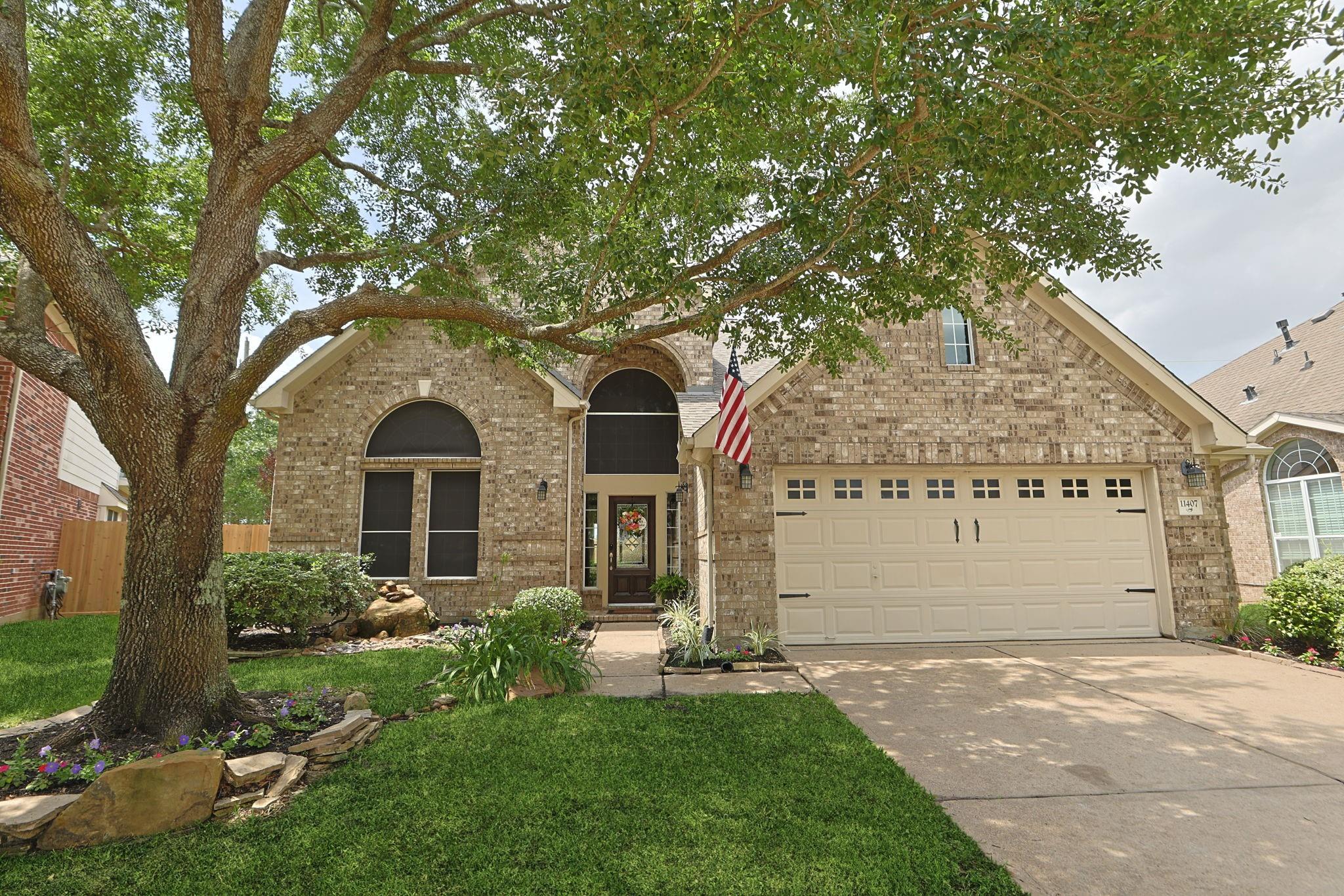 11407 Columbia Pines Lane E