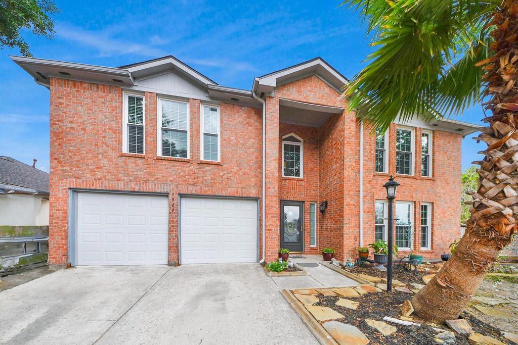 Photo of 3927 Village Well Drive, Humble, TX 77396 (MLS # 98508244)