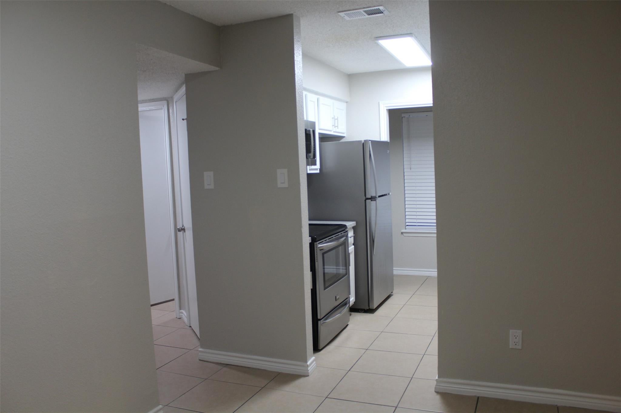 1122 Brenda Lane A