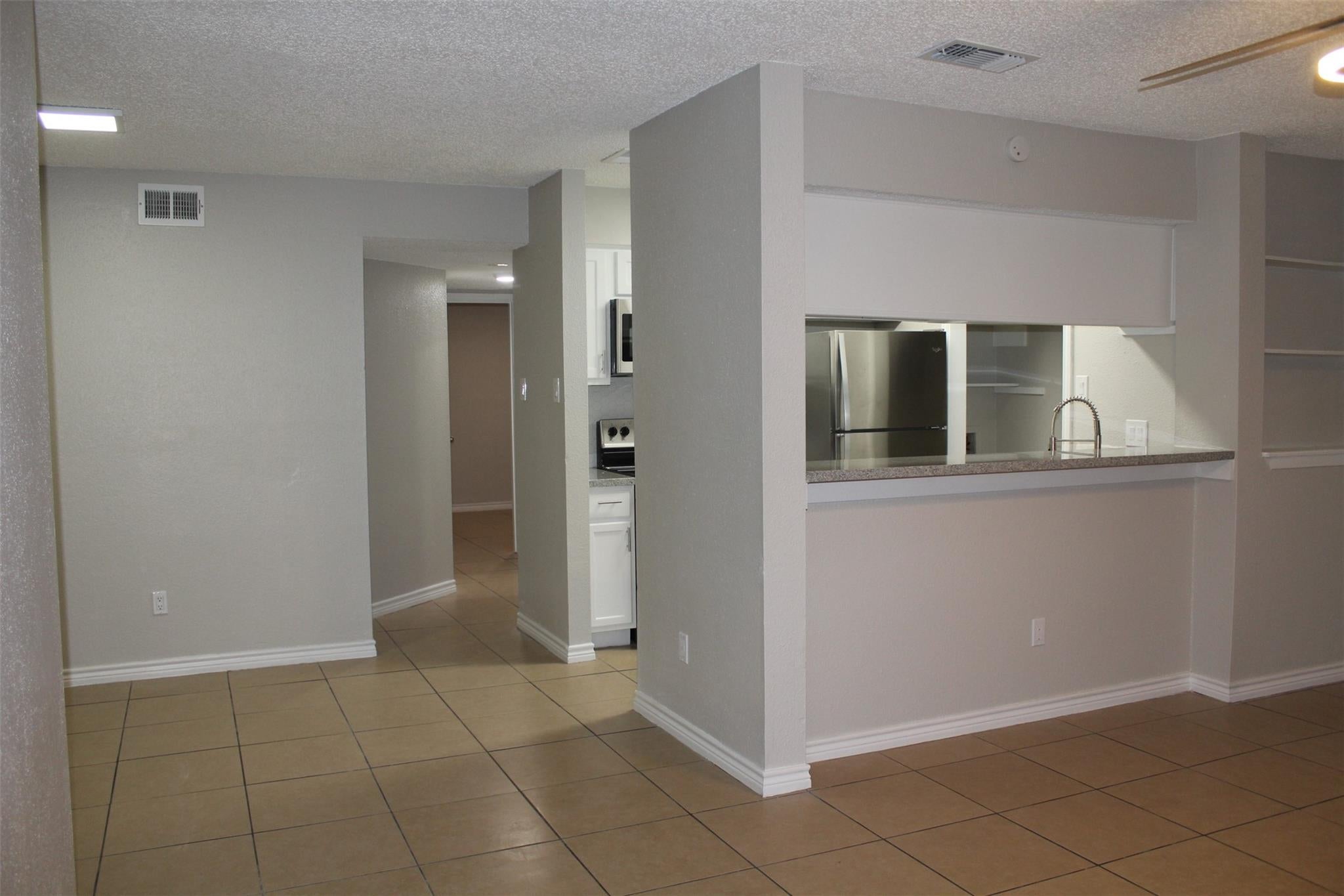 1122 Brenda Lane A