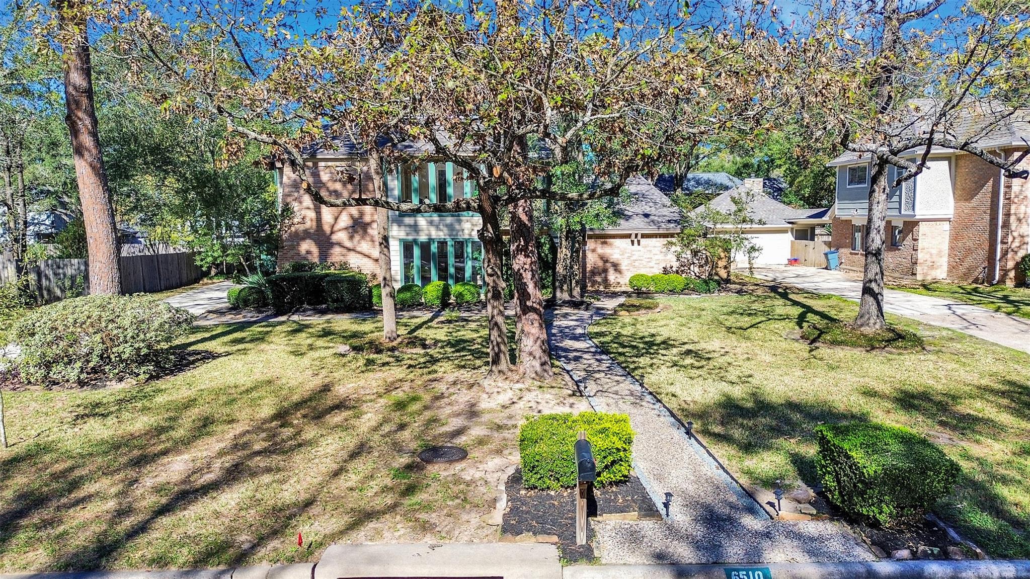 6510 Knollview Drive