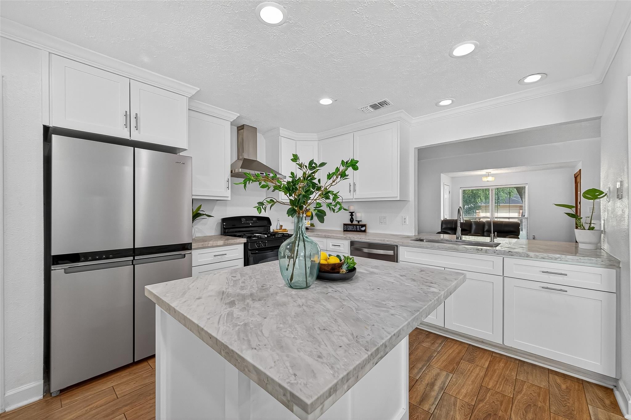 5323 Windsong Trail