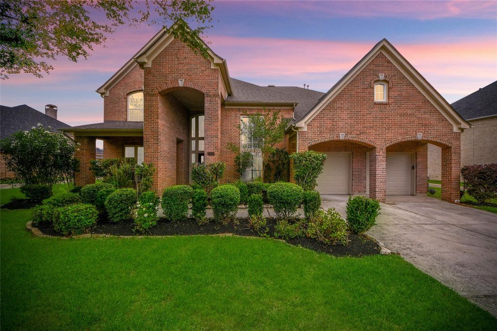 Photo of 2008 Anchor Bay Court, Pearland, TX 77584 (MLS # 83444748)