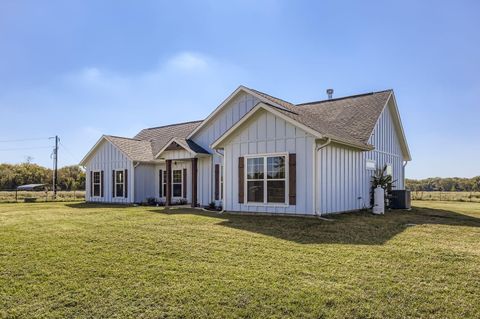 32123 Howell Road Waller TX 77484