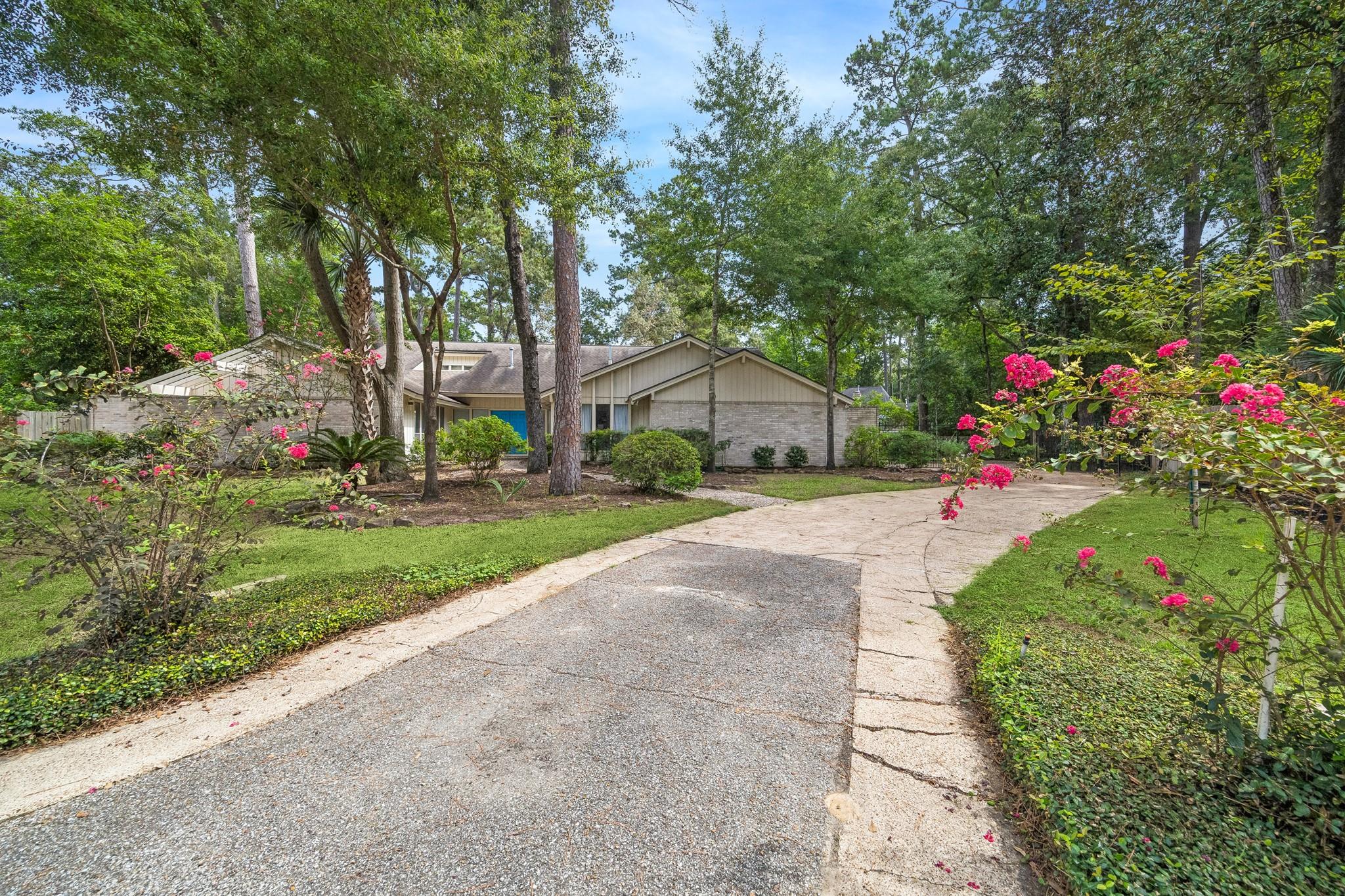 2310 Mill Lake Drive
