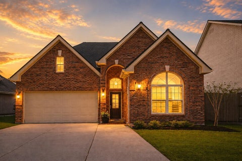 Photo of 1610 Du Barry Lane, Houston, TX 77018 (MLS # 37298540)