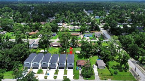 8151 - 8161 Crestview Dr Houston TX 77028