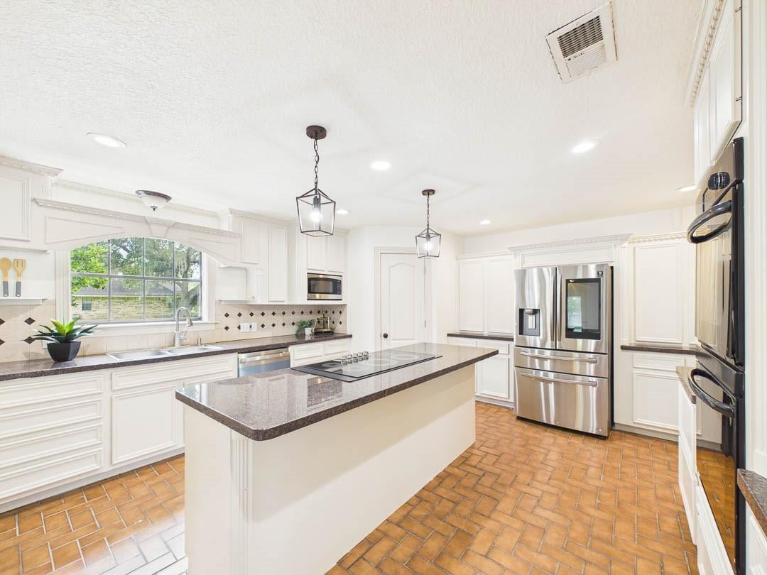 111 Cherrywood Dr