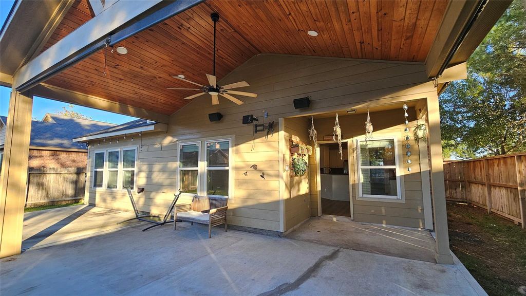 Photo of 9407 Herons Grove Lane, Katy, TX 77494 (MLS # 22174138)