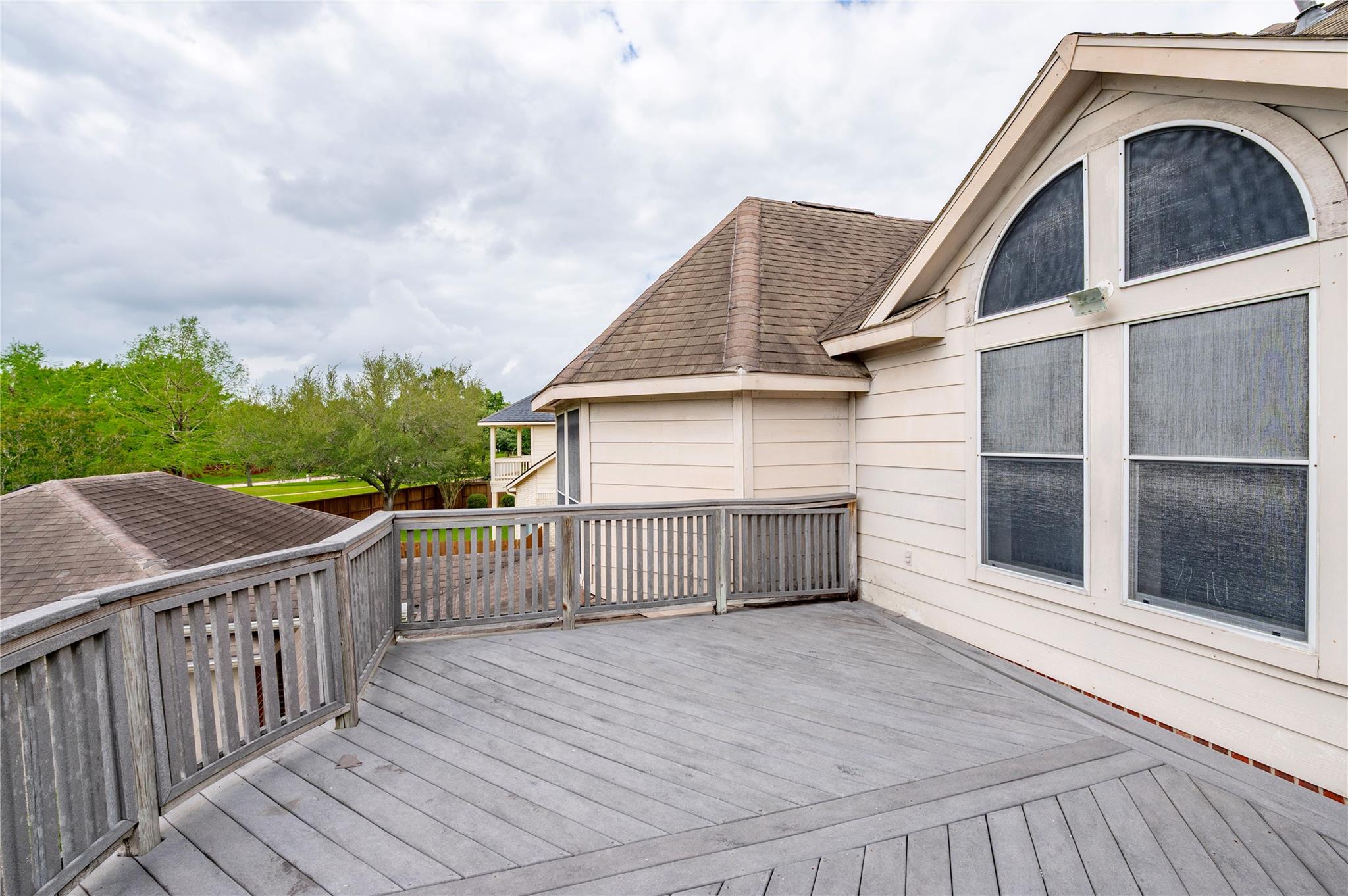 318 Breezway Bend Lane