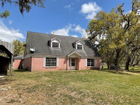 Photo of 543 Bluebonnet Drive, Freeport, TX 77541 (MLS # 73830600)
