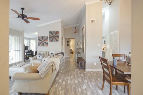 1881 Bering Drive 32 Houston TX 77057