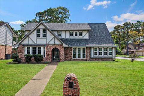Photo of 4735 Charade Drive, Houston, TX 77066 (MLS # 98744759)