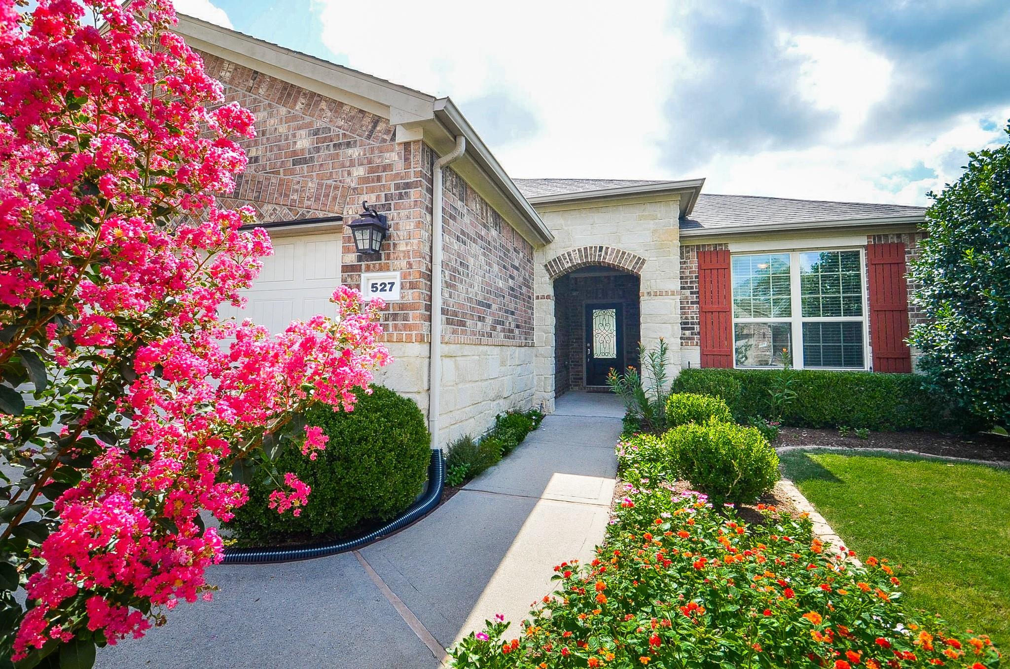 527 Monterry Oaks Drive