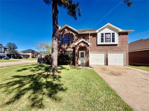 Photo of 16907 Dusty Mill Drive W, Sugar Land, TX 77498 (MLS # 35652629)
