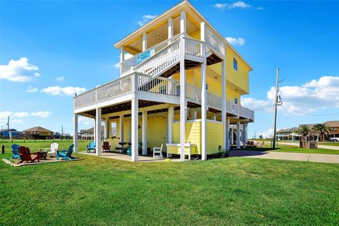 961 Hamilton Drive Crystal Beach TX 77650
