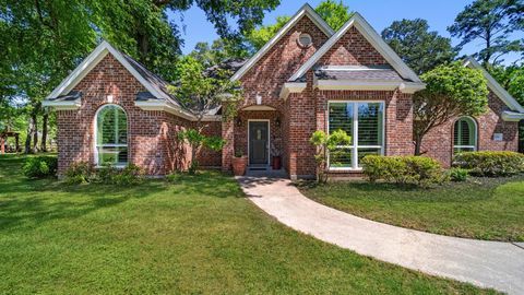 Photo of 502 Garrett Drive, Magnolia, TX 77354 (MLS # 2708534)