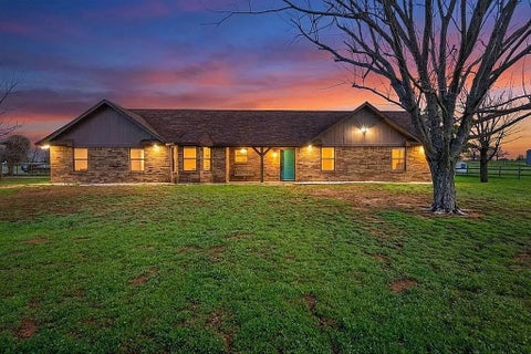 Photo of 100 Green Meadows Circle CIR, Springtown, TX 76082 (MLS # 18089852)