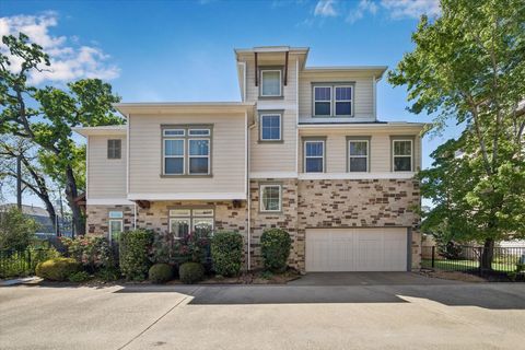 922 Fisher Street F Houston TX 77018