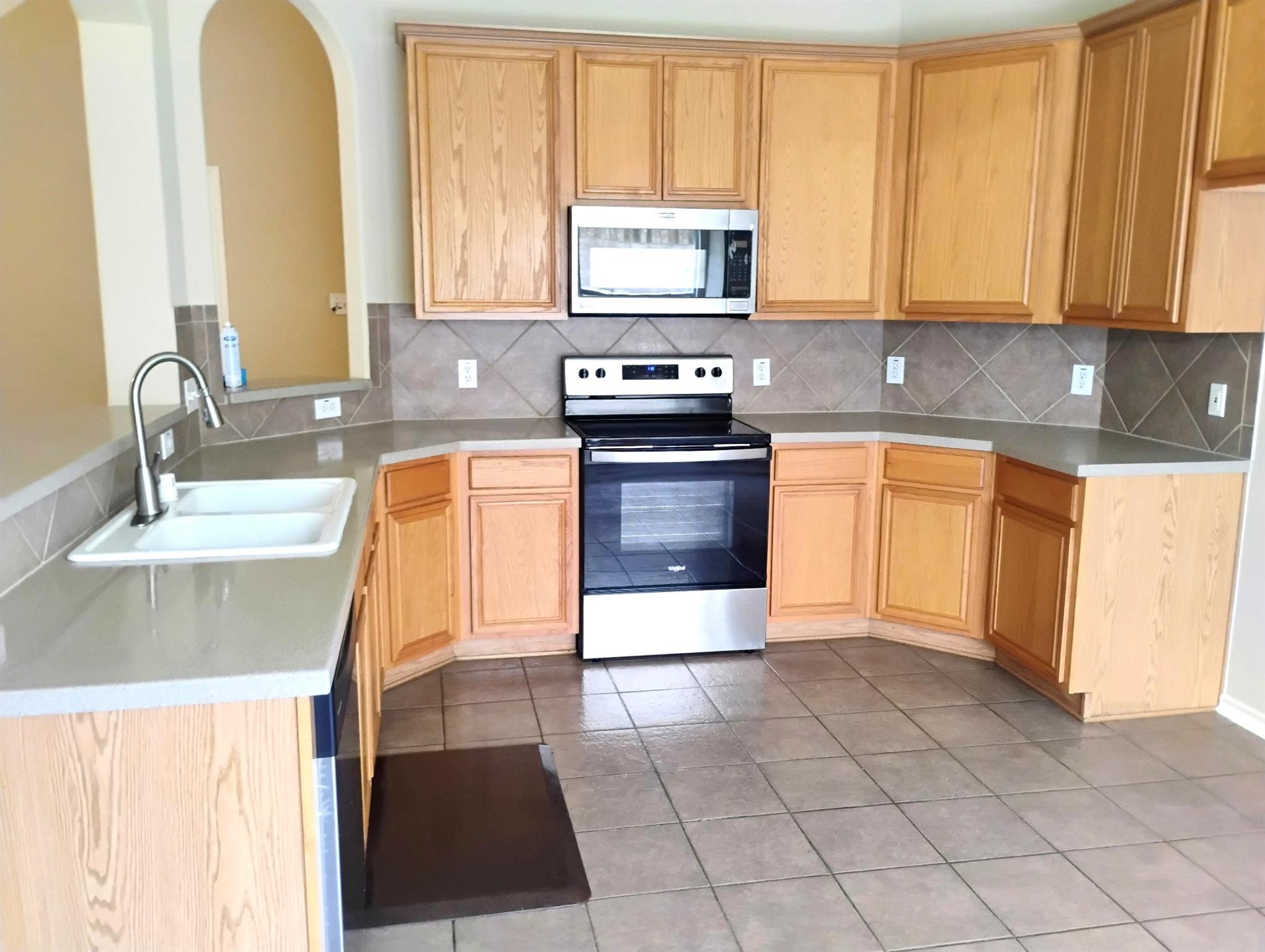 18507 Half Moon Trail