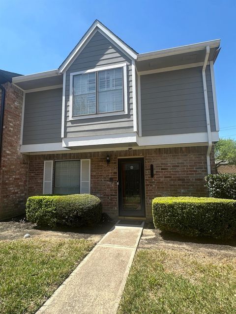 Photo of 14712 Perthshire Road #A, Houston, TX 77079 (MLS # 72701396)