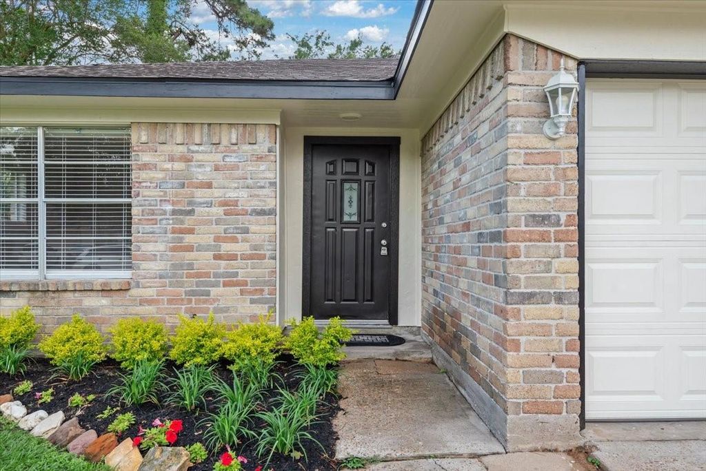 Photo of 29414 Sedgefield Street, Spring, TX 77386 (MLS # 89019181)