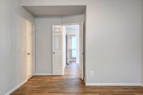 Tiny photo for 15 White Bark Pl, The Woodlands, TX 77381 (MLS # 93206892)
