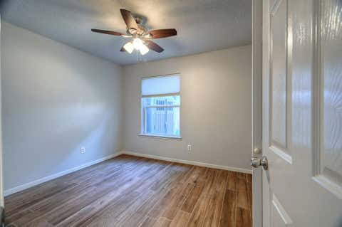 Tiny photo for 15 White Bark Pl, The Woodlands, TX 77381 (MLS # 93206892)