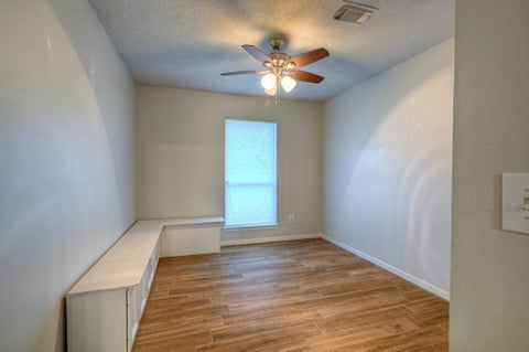 Tiny photo for 15 White Bark Pl, The Woodlands, TX 77381 (MLS # 93206892)