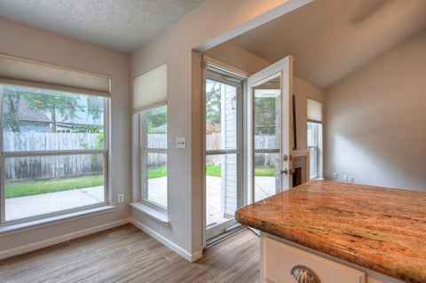 Tiny photo for 15 White Bark Pl, The Woodlands, TX 77381 (MLS # 93206892)